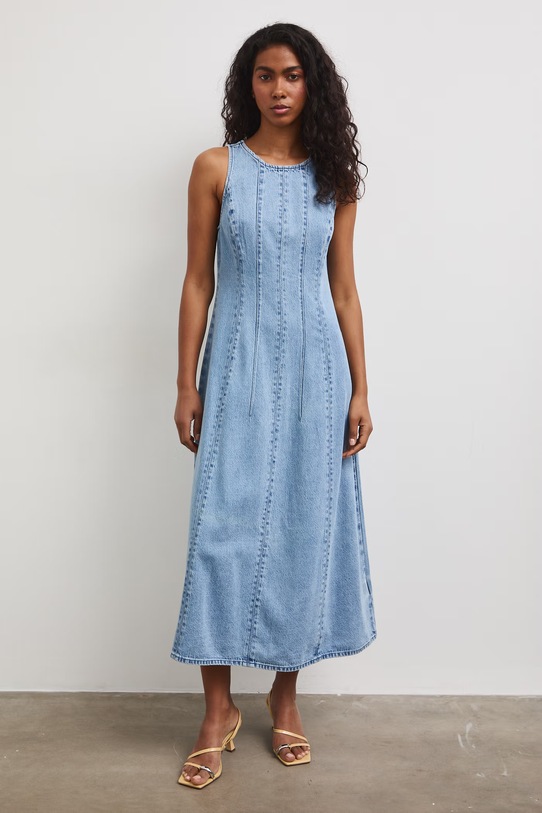 Sukienka rozkloszowana jeansowa RS26-SUD806 niebieski RS26