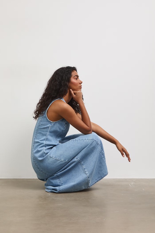 Sukienka rozkloszowana jeansowa niebieski RS26-SUD806