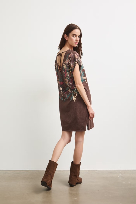 šaty bavlnené so zvieracím motívom hnedá RS26-SUD911