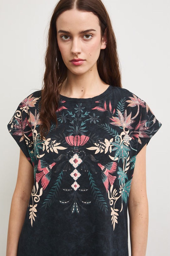 Sukienka bawełniana z motywem zwierzęcym szary RS26-SUD911