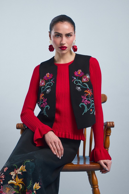 Sweter damski z wiskozą z fakturą RS26-SWD406 czerwony RS26