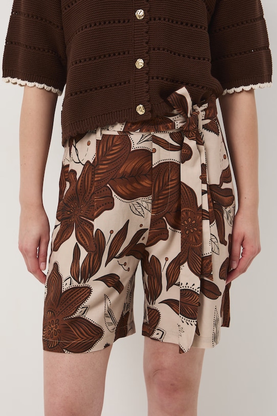 Medicine szorty damskie z domieszką lnu RS26-SZD070 beżowy RS26