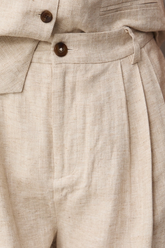 Medicine szorty damskie z lnem beżowy RS26-SZD705