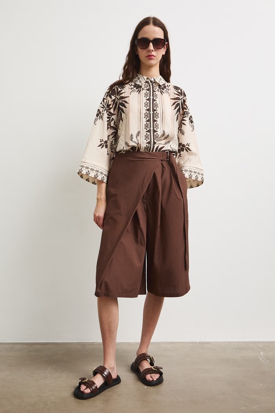 Bermudy damskie bawełniane gładkie brązowy RS26-SZD909