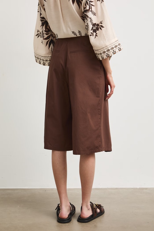 Odzież Bermudy damskie bawełniane gładkie RS26-SZD909 brązowy