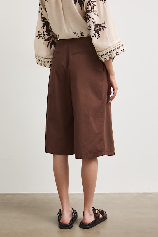 Odzież Bermudy damskie bawełniane gładkie RS26-SZD909 brązowy