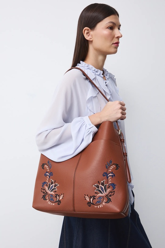 Kabelka z ekologickej kože s ozdobnou výšivkou RS26-TOD303