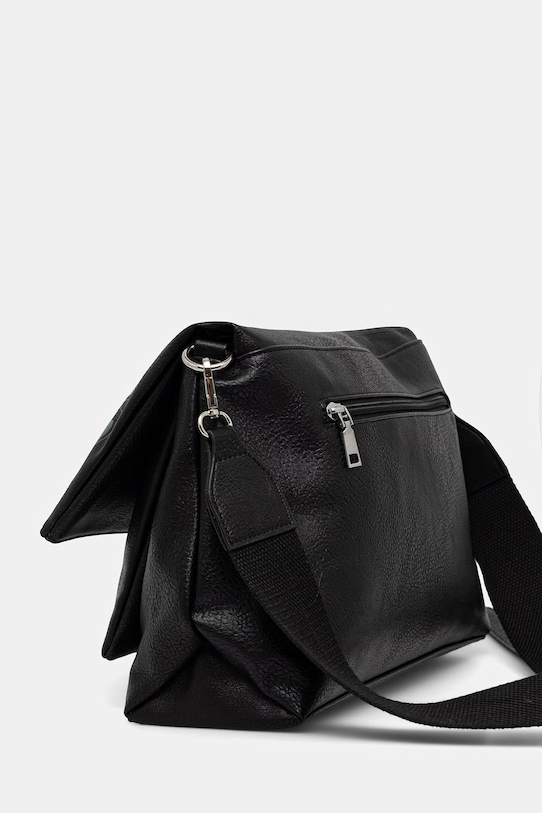 Torebka crossbody damska z imitacji skóry z haftem RS26-TOD601 czarny RS26