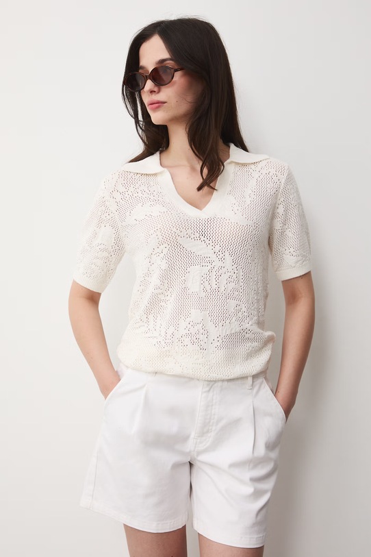 T-shirt damski ażurowy z wiskozą aplikacja beżowy RS26-TSD304