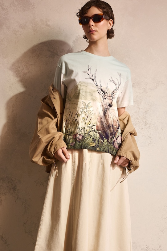 T-shirt damski bawełniany z kolekcji Bieszczadzki Park Narodowy x Medicine beżowy RS26-TSD852