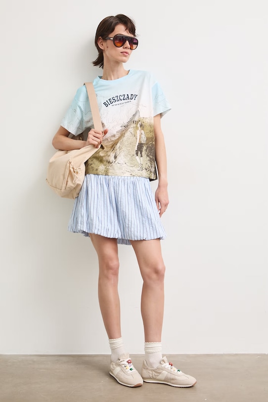 T-shirt damski bawełniany z kolekcji Bieszczadzki Park Narodowy x Medicine RS26-TSD852 multicolor RS26