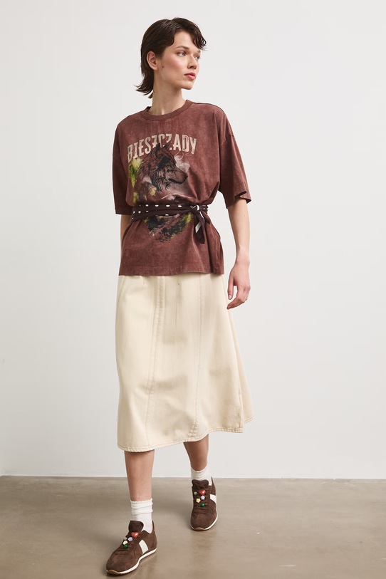 Odzież T-shirt oversize damski bawełniany z kolekcji Bieszczadzki Park Narodowy x Medicine RS26-TSD858 brązowy