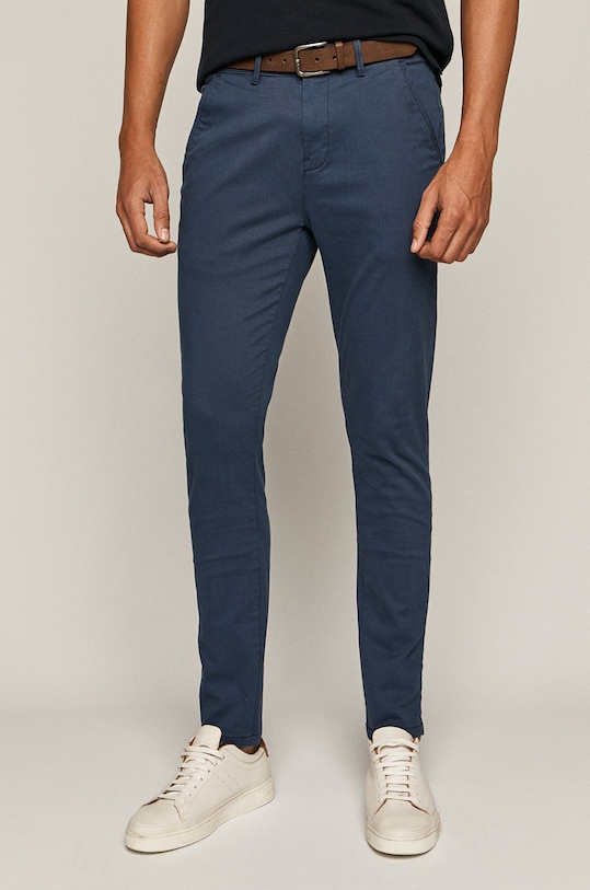 Spodnie męskie slim z paskiem niebieskie tkanina niebieski RW20.SPM053