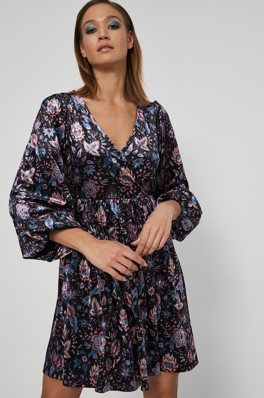 Sukienka z wzorzystej tkaniny rozkloszowany multicolor RW21.SUDB04