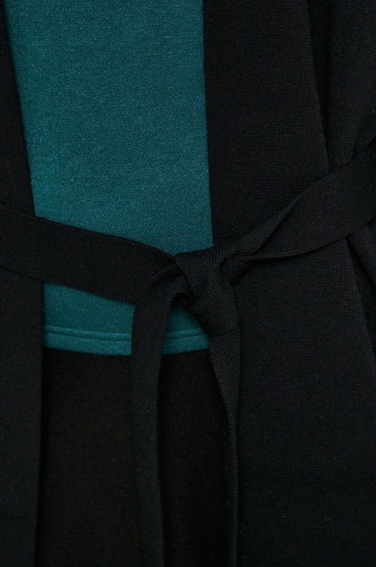 Sweter damski z gładkiej dzianiny czarny RW21.SWD810