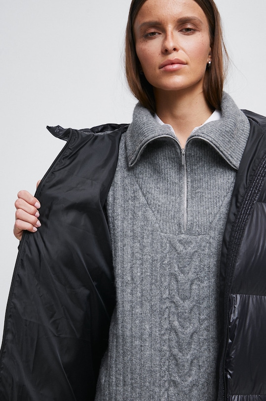 Płaszcz puchowy damski ocieplany kolor czarny RW22.KPD902