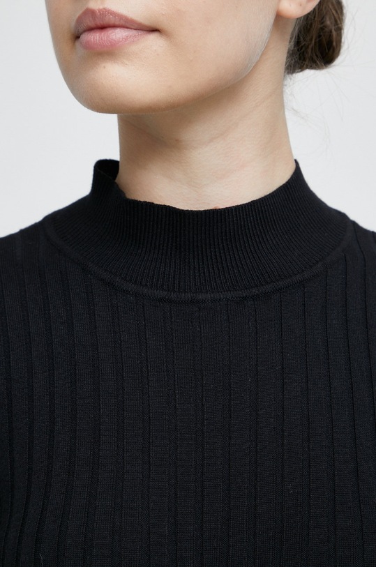 Medicine sweter czarny RW22.SWD056