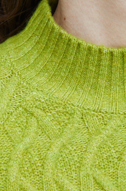Sweter damski z półgolfem zielony zielony RW22.SWD611