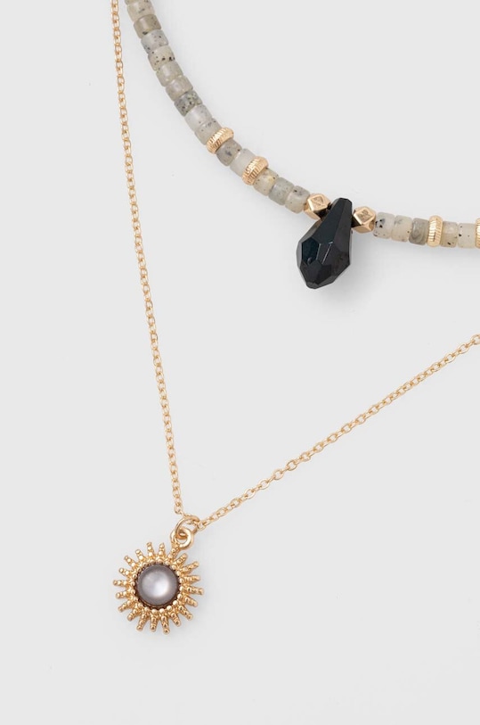 Naszyjnik damski z ozdobnymi zawieszkami kolor zielony zielony RW23.AKD406