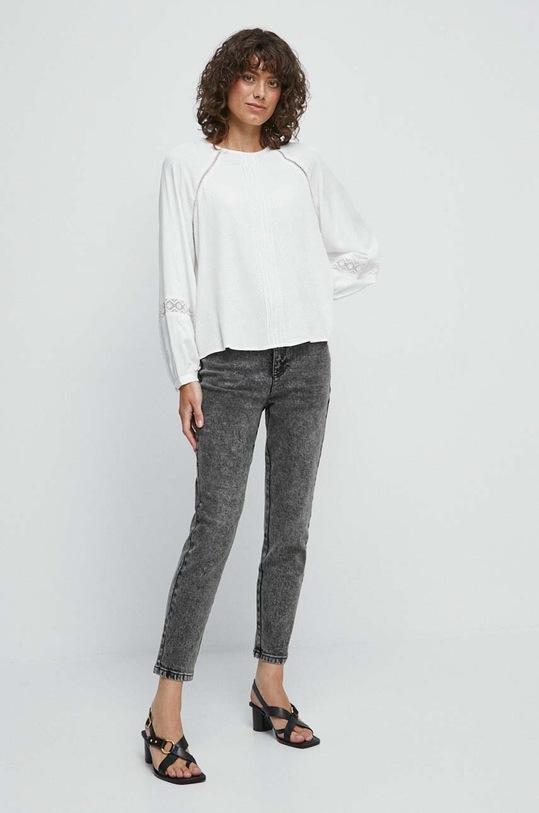 Bluzka damska ze wzorem strukturalnym kolor biały RW23.BDD503 biały RW23