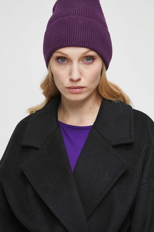 Čiapka dámska fialová farba stredne hrubá fialová RW23.CAD071