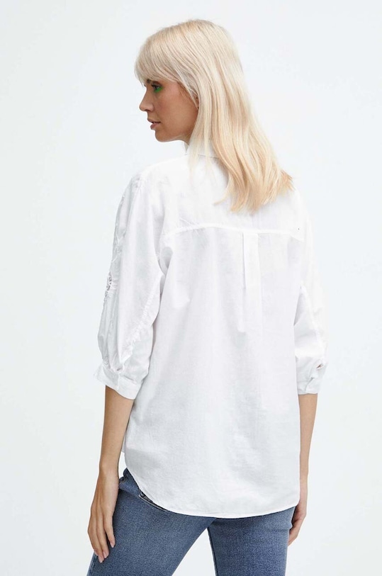 Odzież Koszula bawełniana damska z ozdobnymi rękawami kolor biały RW23.KDD875 biały