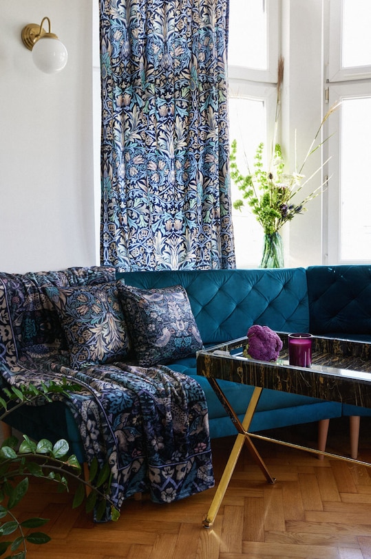 Deka ze vzorované látky 160 x 220 cm více barev vícebarevná RW23.KOU406