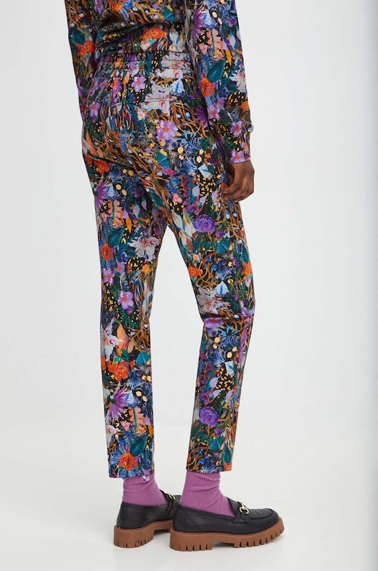 Spodnie dresowe damskie z kolekcji Medicine x Veronika Blyzniuchenko kolor multicolor multicolor RW23.SPDB51