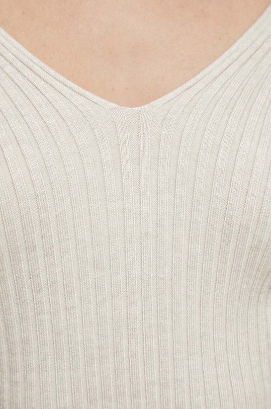 Sweter damski prążkowany kolor beżowy RW23.SWD041 beżowy