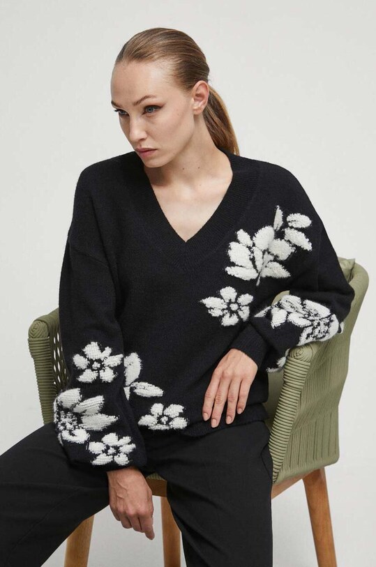 Sweter damski w kwiaty kolor czarny pozostałe czarny RW23.SWD711