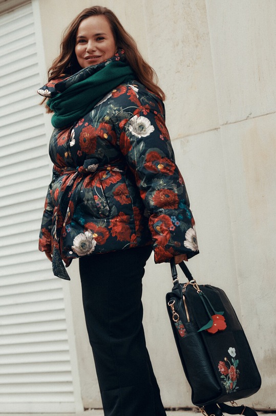 Ruksak dámsky z ekologickej kože Radzka x Medicine čierna farba potlač čierna RW23.TOD850