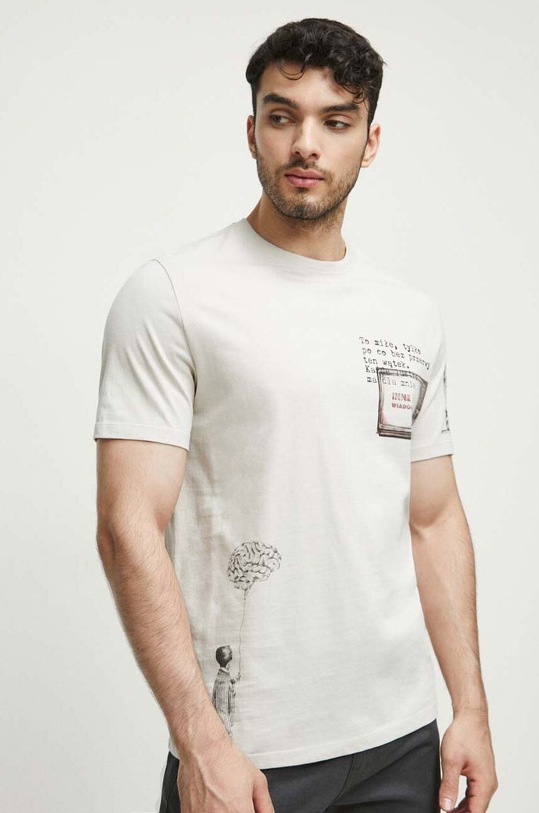 T-shirt bawełniany męski - Kolekcja jubileuszowa. 2023 Rok Wisławy Szymborskiej x Medicine, kolor beżowy beżowy RW23.TSM356