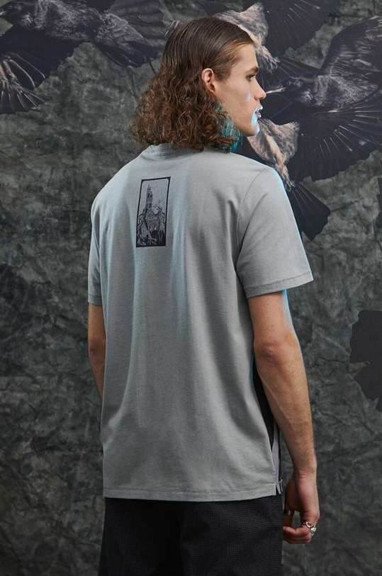 Bavlnené tričko pánske z kolekcie The Witcher x Medicine šedá farba sivá RW23.TSM987