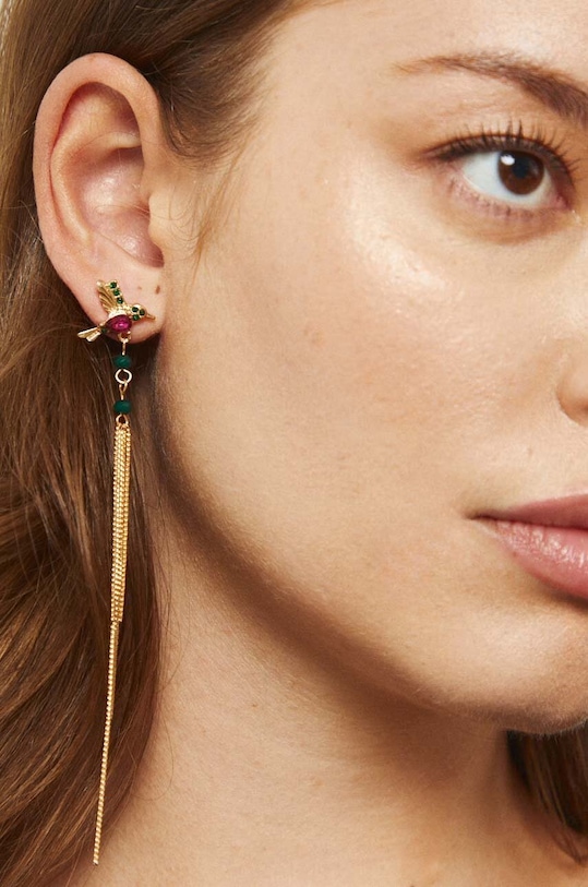 Kolczyki damskie z ozdobnymi zawieszkami kolor złoty złoty RW24.AKD506