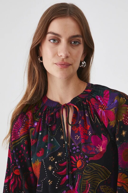 Bluzka damska regular wzorzysta kolor czarny czarny RW24.BDD601