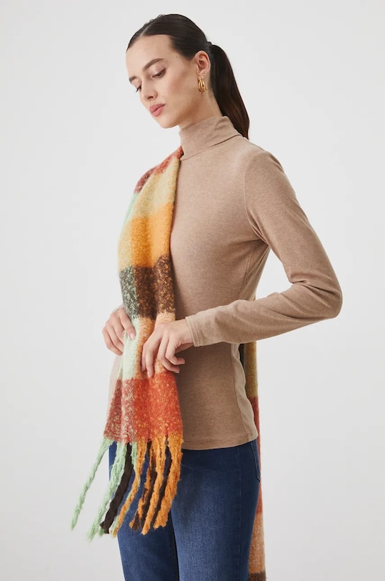 Longsleeve z domieszką wełny damski z golfem kolor beżowy z elastanem beżowy RW24.BUD700