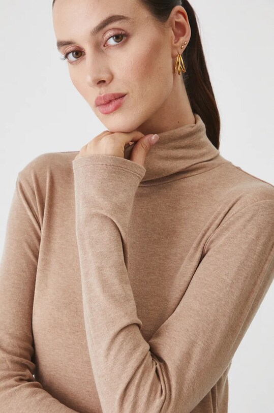 Odzież Longsleeve z domieszką wełny damski z golfem kolor beżowy RW24.BUD700 beżowy