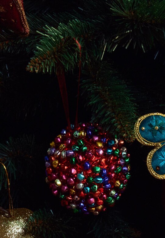 Ozdoba na vánoční stromeček Medicine vícebarevná RW24.DEUA10