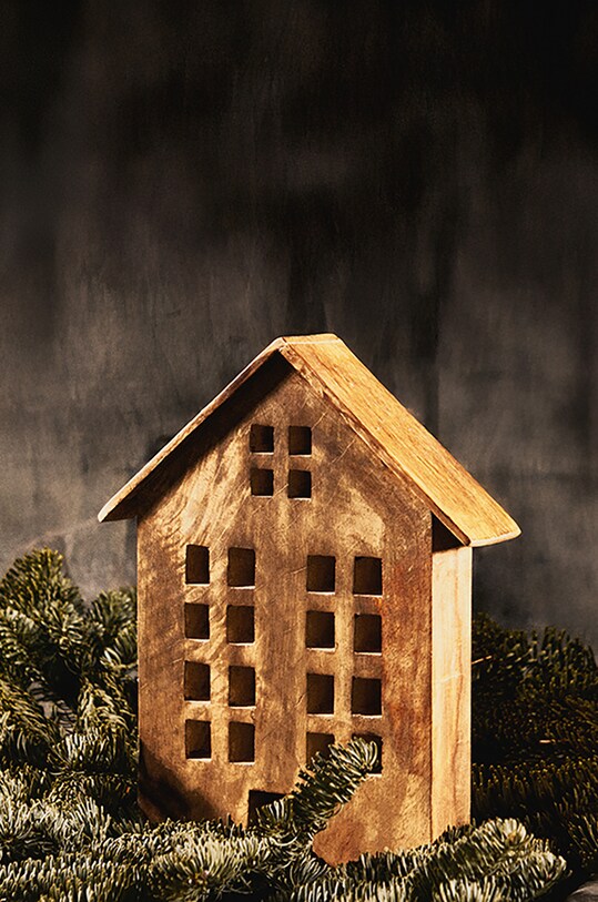 Dekoracja stojąca drewniana - domek kolor brązowy brązowy RW24.DEUA39