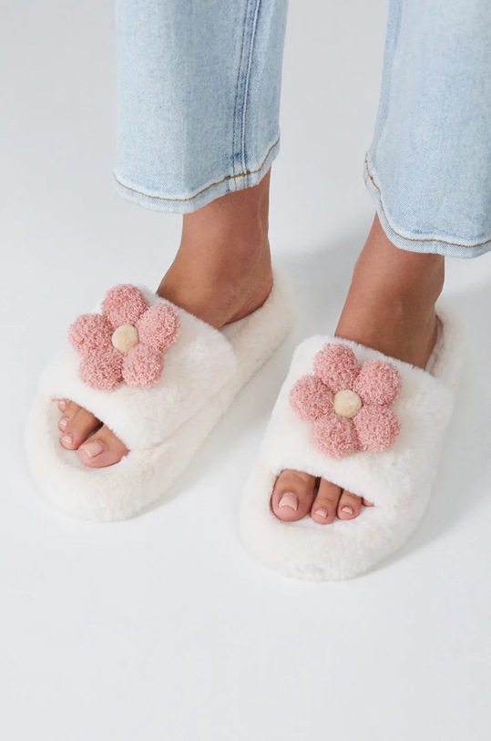 Pantofle dámské z imitace kožešiny béžová barva RW24.KAD801