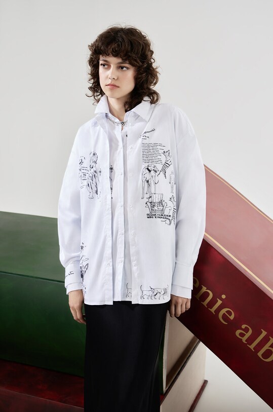 Koszula damska – Medicine z okazji roku Miłosza, kolor biały aplikacja biały RW24.KDD651