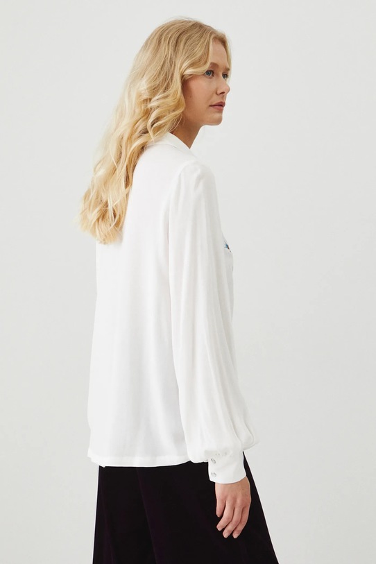 Košeľa dámska z kolekcie Karolina Matyjaszkowicz x Medicine biela farba biela RW24.KDDB53