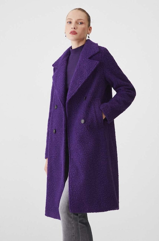 Płaszcz damski dwurzędowy z fakturą kolor fioletowy z podszewką fioletowy RW24.KPD501