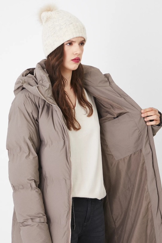 Płaszcz damski pikowany kolor beżowy RW24.KPDB01