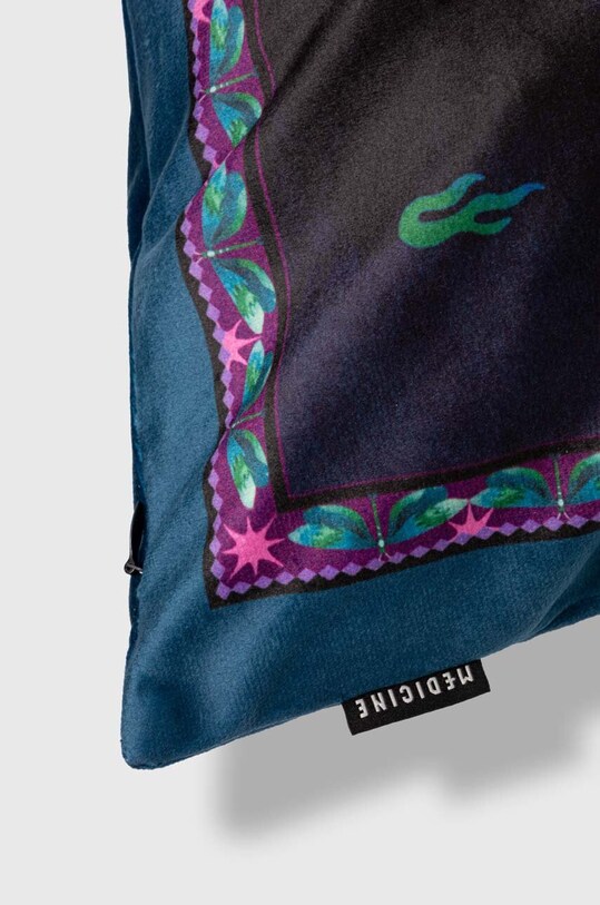 Medicine fata de perna decorativa multicolor RW24.PSU100