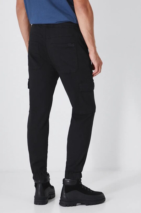 Odzież Jeansy męskie jogger z kieszeniami cargo kolor czarny RW24.SJM906 czarny