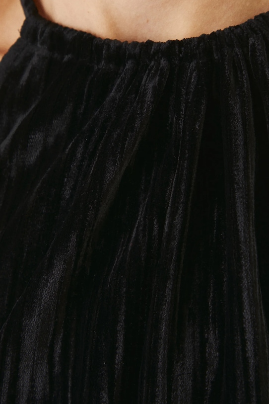 Dámsky velúrový čierny overal s opaskom RW24.SKDB00