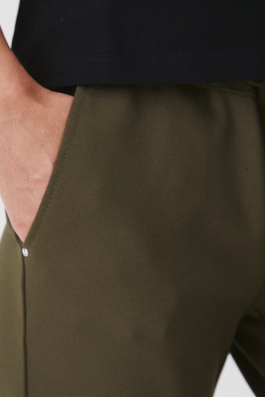 Spodnie damskie jogger gładkie kolor zielony zielony RW24.SPD051