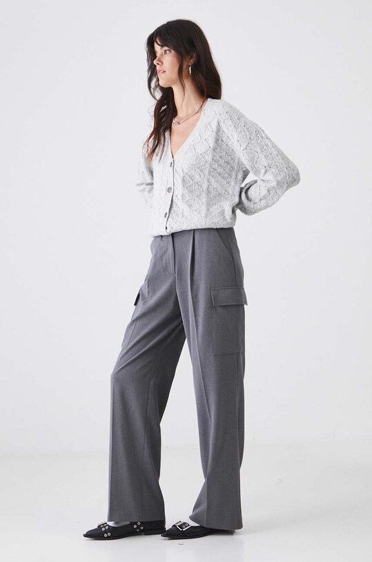 Spodnie damskie wide leg z kieszeniami cargo kolor szary szary RW24.SPD400