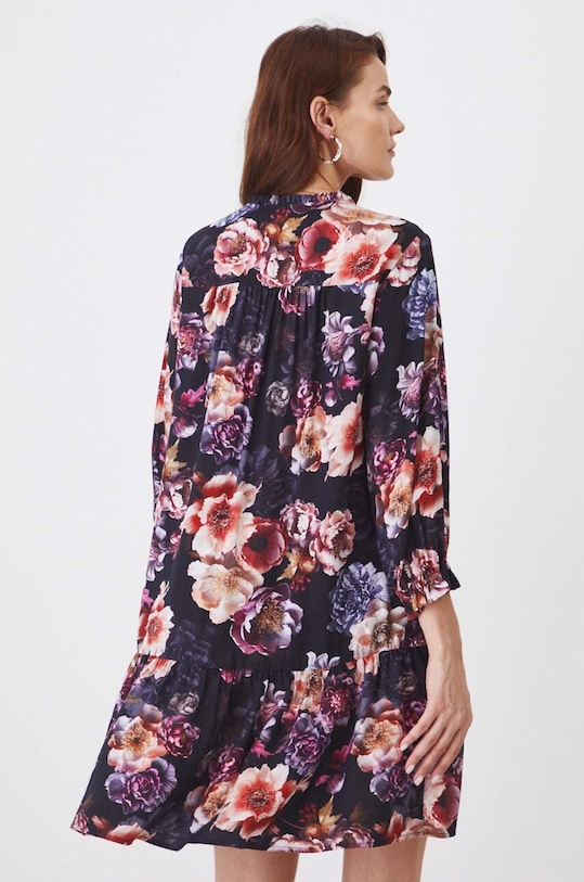 Odzież Sukienka damska mini w kwiaty kolor czarny RW24.SUD404 czarny